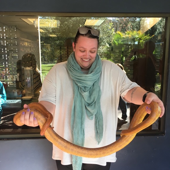 Meet your Posher, Christina - Picture 7 of 7